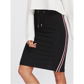 Striped Tape Side Vented Back Textured Skirt