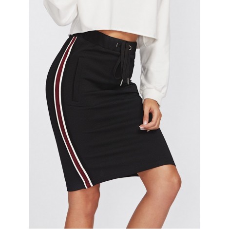 Striped Tape Side Vented Back Textured Skirt